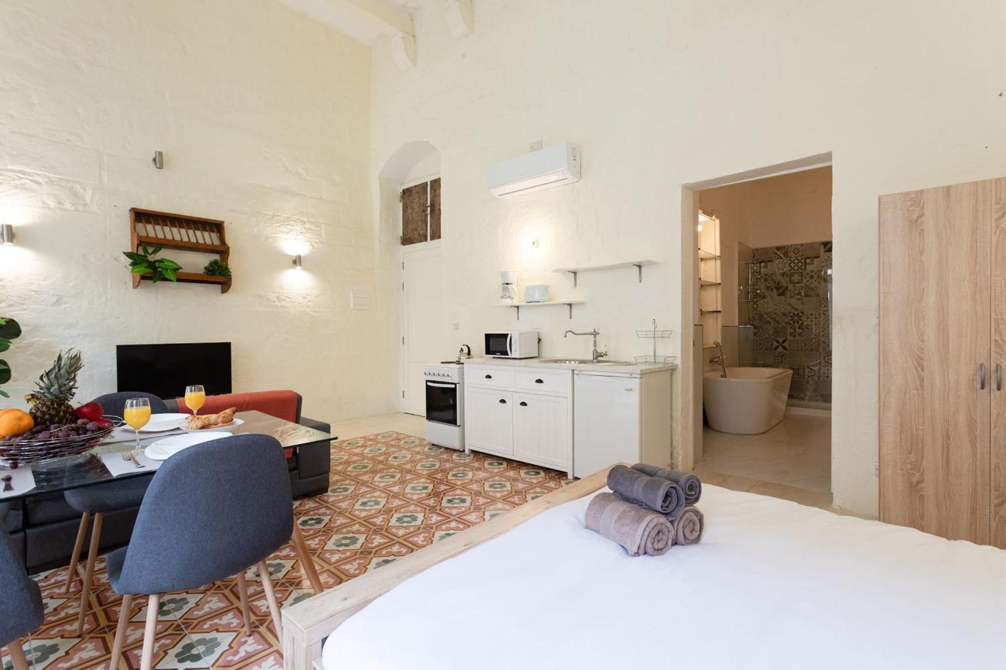Valletta Exclusive 3Br House With Rooftop Terrace - Cityapartmentstay المظهر الخارجي الصورة